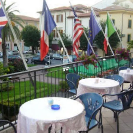 Hotell Park 3*
