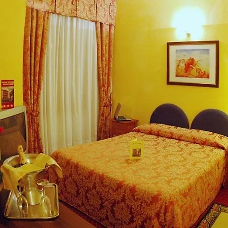 Park Hotell 3*